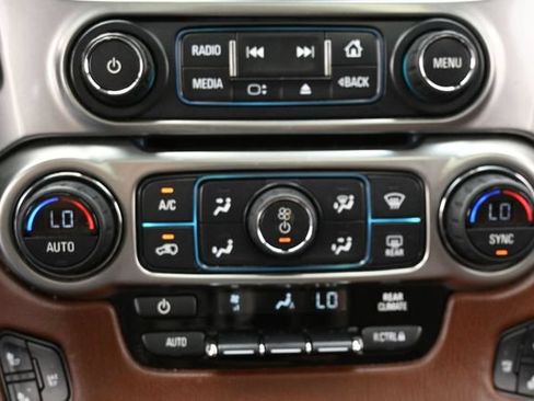 Used 2015 Chevrolet Suburban LTZ AWD/4WD image 24