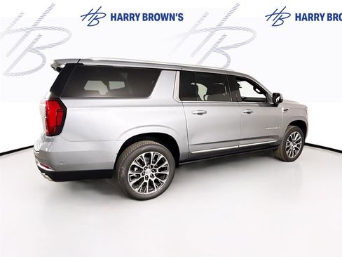 New 2026 GMC Yukon XL Denali w/ Denali Reserve Package AWD/4WD image 36