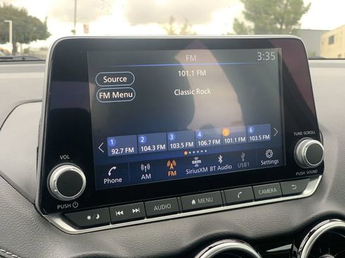 Used 2022 Nissan Sentra SV image 10