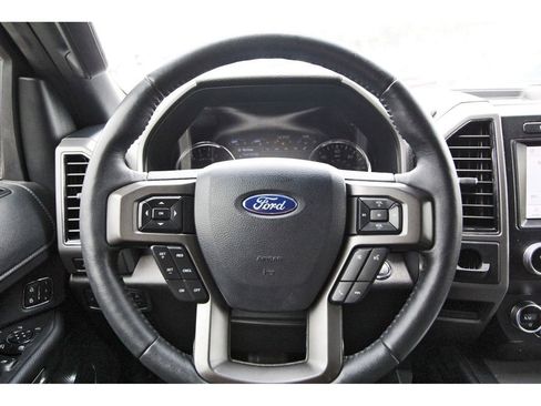Used 2020 Ford Expedition XLT w/ Equipment Group 202A RWD image 15