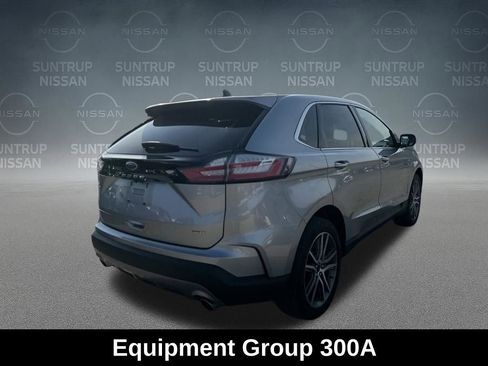 Used 2023 Ford Edge Titanium image 6