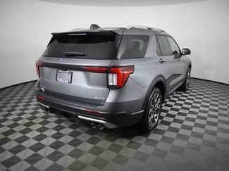 Used 2025 Ford Explorer Platinum w/ Ultimate Package AWD/4WD video 3
