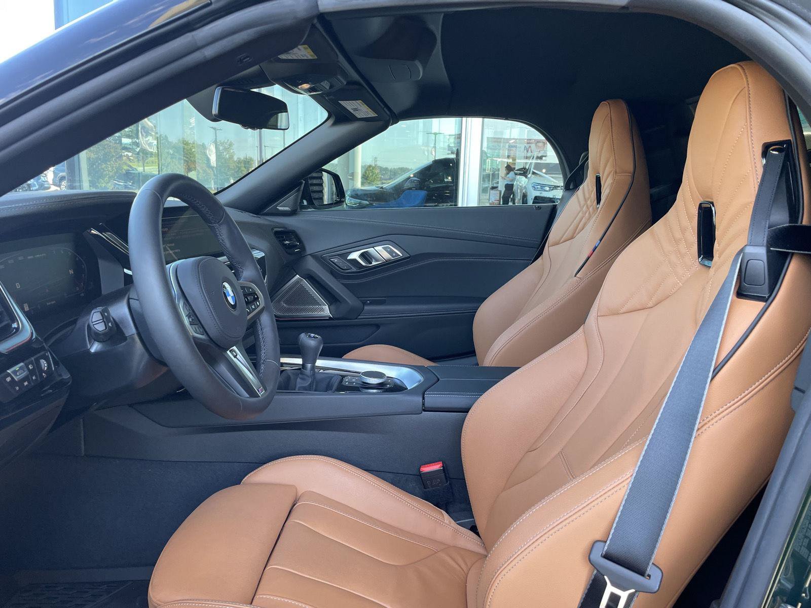 Used 2026 BMW Z4 M40i w/ Premium Package RWD image 3