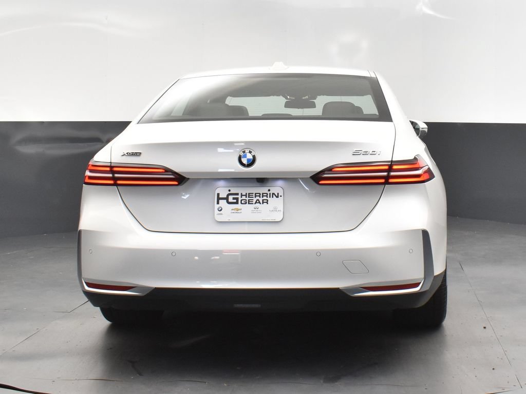Used 2024 BMW 530i xDrive AWD/4WD image 6