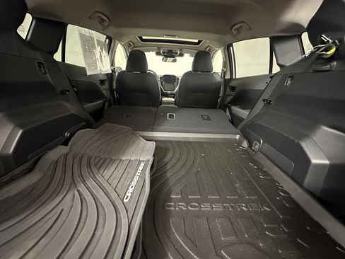 Used 2024 Subaru Crosstrek 2.0i Premium image 10