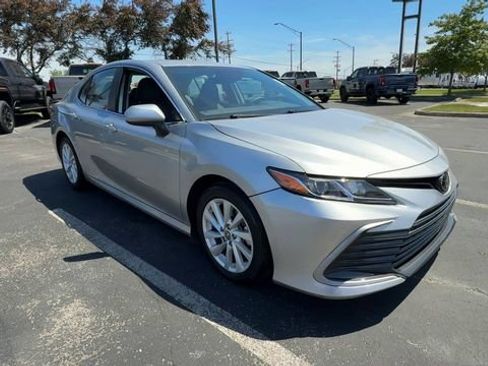 Used 2024 Toyota Camry LE FWD image 2