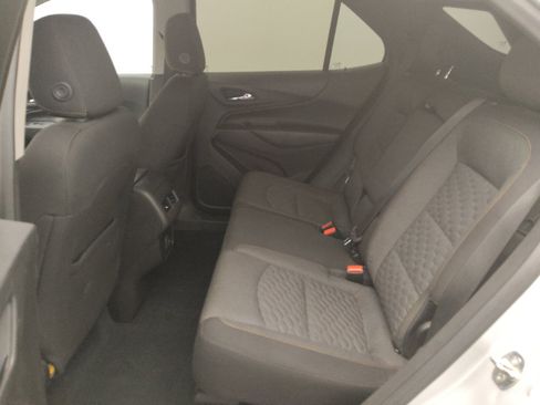 Used 2020 Chevrolet Equinox LT FWD image 18