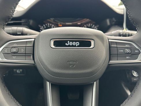 New 2026 Jeep Compass Latitude image 21