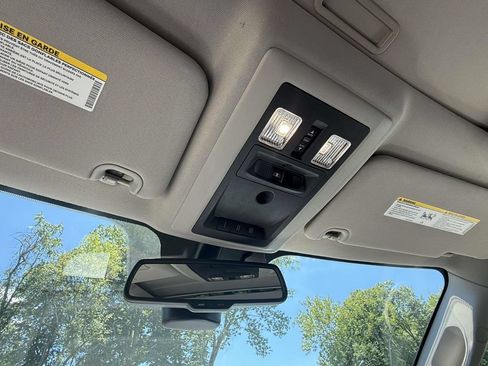 Used 2017 RAM 1500 Laramie w/ Convenience Group AWD/4WD image 24