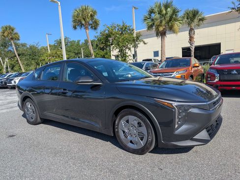 Certified 2025 Kia K4 FWD image 1
