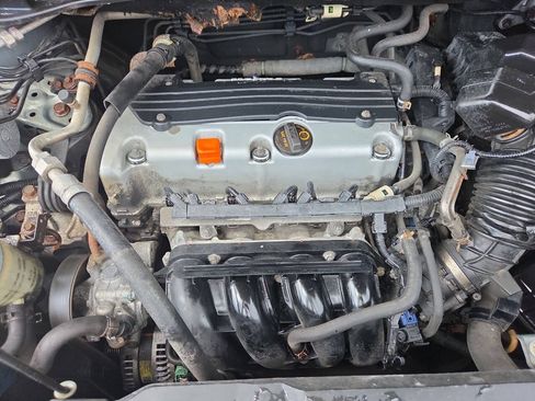 Used 2011 Honda CR-V LX image 11