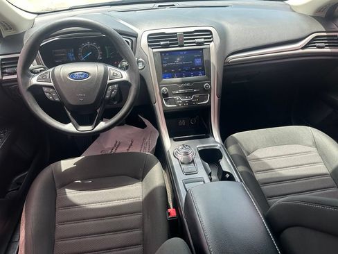 Used 2019 Ford Fusion SE FWD image 26