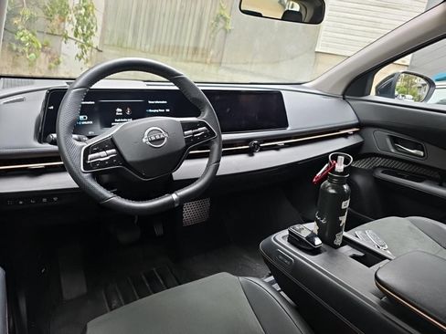 Certified 2023 Nissan Ariya FWD image 10