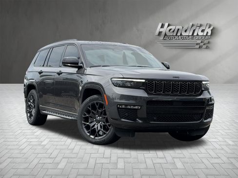 Used 2024 Jeep Grand Cherokee L Summit AWD/4WD image 2