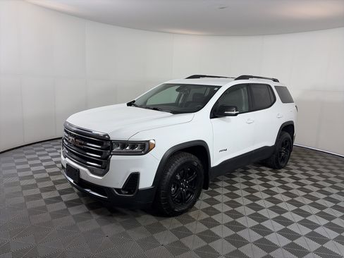 Used 2023 GMC Acadia AT4 AWD/4WD image 2