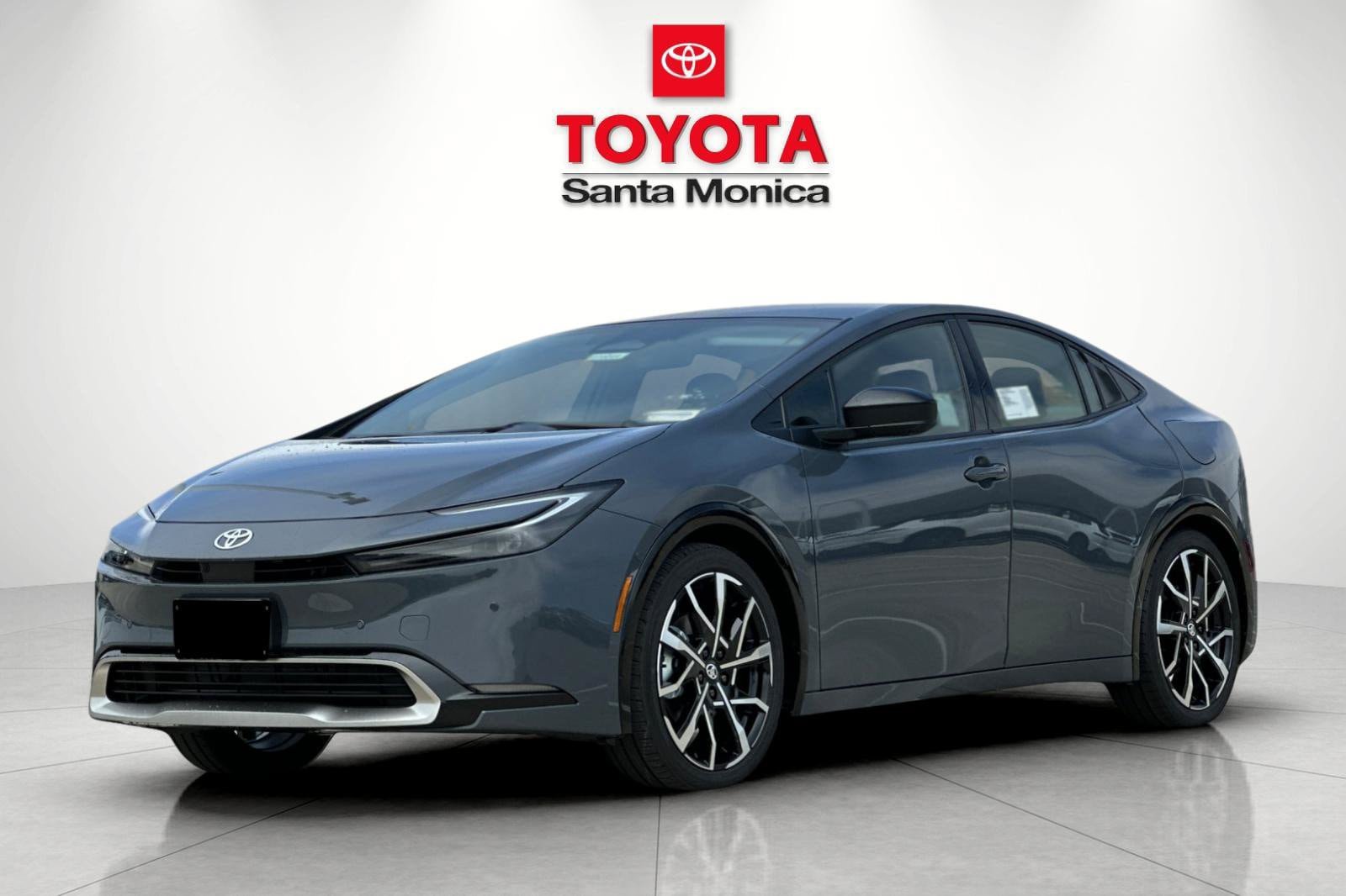New 2027 Toyota Prius Plug-In Hybrid FWD image 6