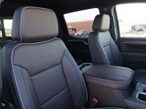 Used 2025 GMC Sierra 1500 Denali w/ Technology Package AWD/4WD image 59