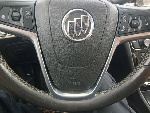 Used 2022 Buick Encore Preferred AWD/4WD image 21