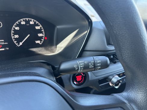 Used 2025 Honda CR-V LX image 21