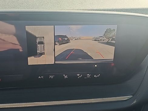 Certified 2025 Buick Envision Preferred AWD/4WD image 22