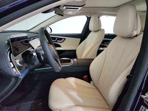 Used 2026 Mercedes-Benz E 350 Sedan image 17