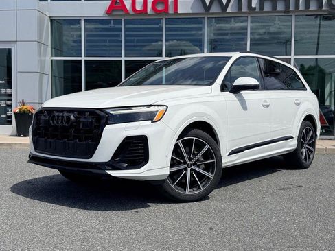 Certified 2025 Audi Q7 2.0T Premium Plus w/ Premium Plus Package AWD/4WD image 2