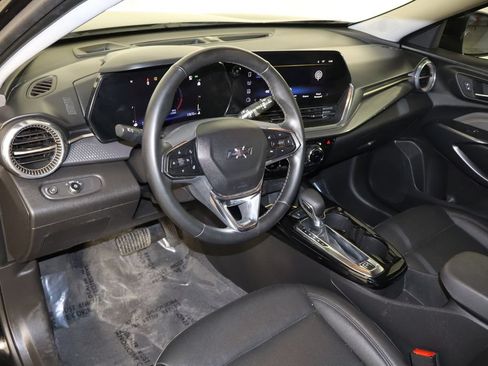 Used 2025 Chevrolet Trax ACTIV w/ Driver Confidence Package FWD image 25