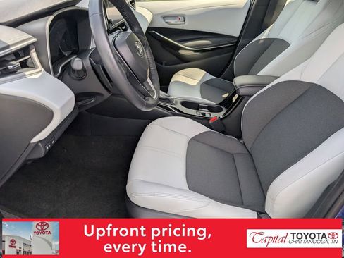 Used 2025 Toyota Corolla XSE FWD image 9