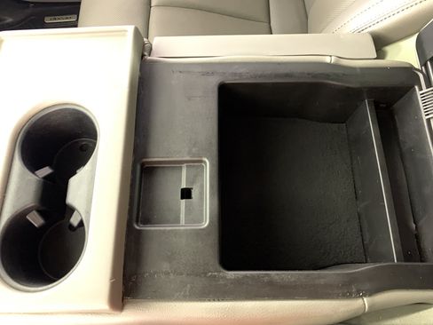 Used 2018 Ford F150 Lariat image 29