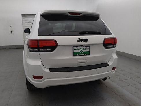 Used 2019 Jeep Grand Cherokee Altitude RWD image 6