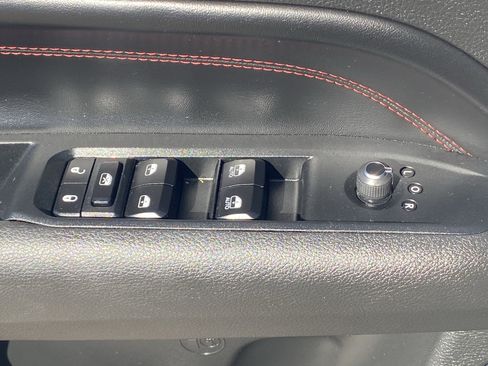 Used 2023 Jeep Compass Trailhawk w/ Trailer Tow Group AWD/4WD image 19