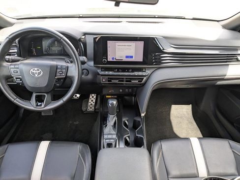 Certified 2025 Toyota Camry SE FWD image 14