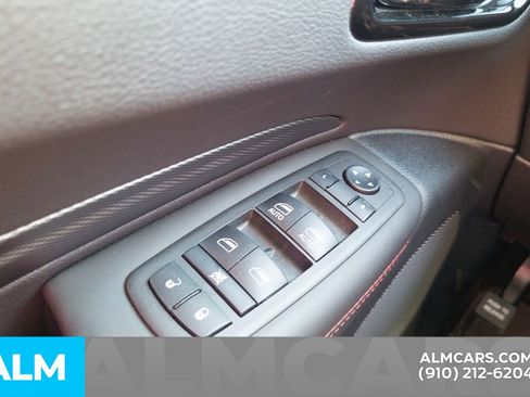 Used 2025 Dodge Durango R/T image 16