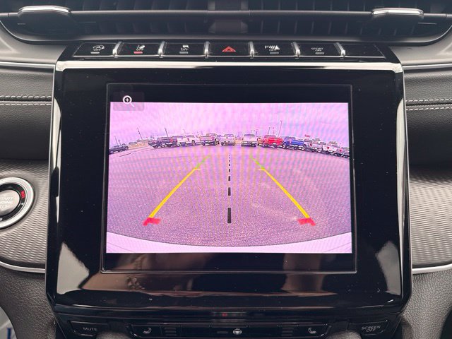 Used 2025 Jeep Grand Cherokee Altitude AWD/4WD image 42