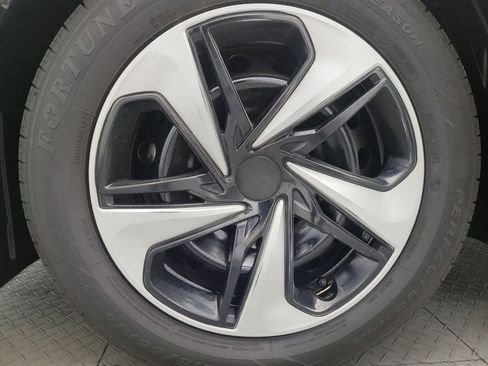 Used 2018 Honda Civic LX image 31