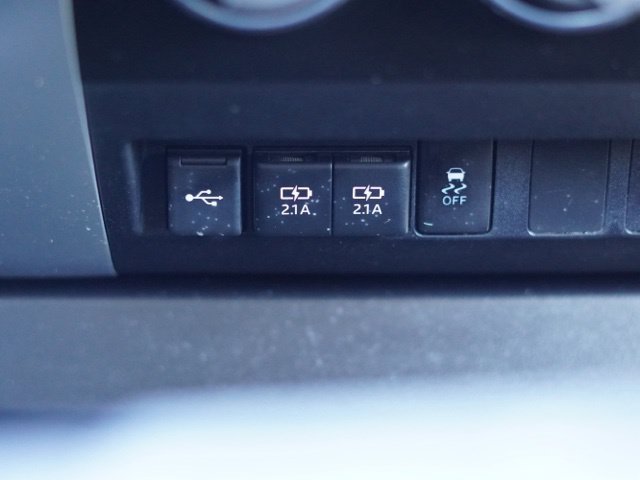 Used 2020 Toyota Tundra SR5 AWD/4WD image 36