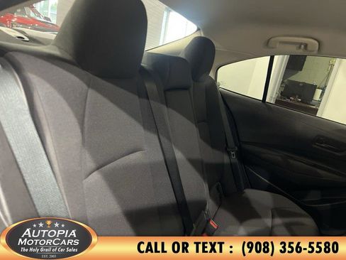 Used 2025 Toyota Corolla LE w/ Convenience Package image 15