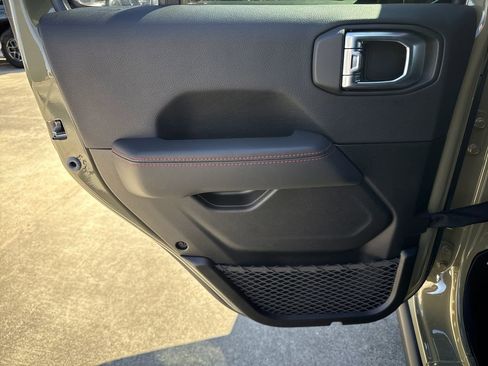 New 2026 Jeep Wrangler Unlimited Rubicon image 23