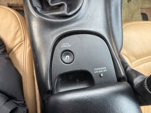 Used 2002 Chevrolet Corvette Convertible w/ Preferred Equipment Group2 image 25