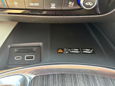 Certified 2024 Buick Enclave Avenir w/ Avenir Technology Package AWD/4WD image 33
