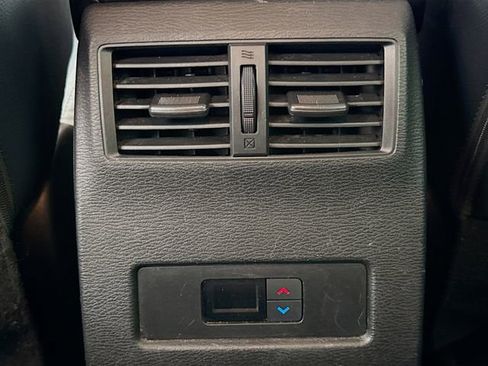 Used 2022 Mitsubishi Outlander SEL image 27