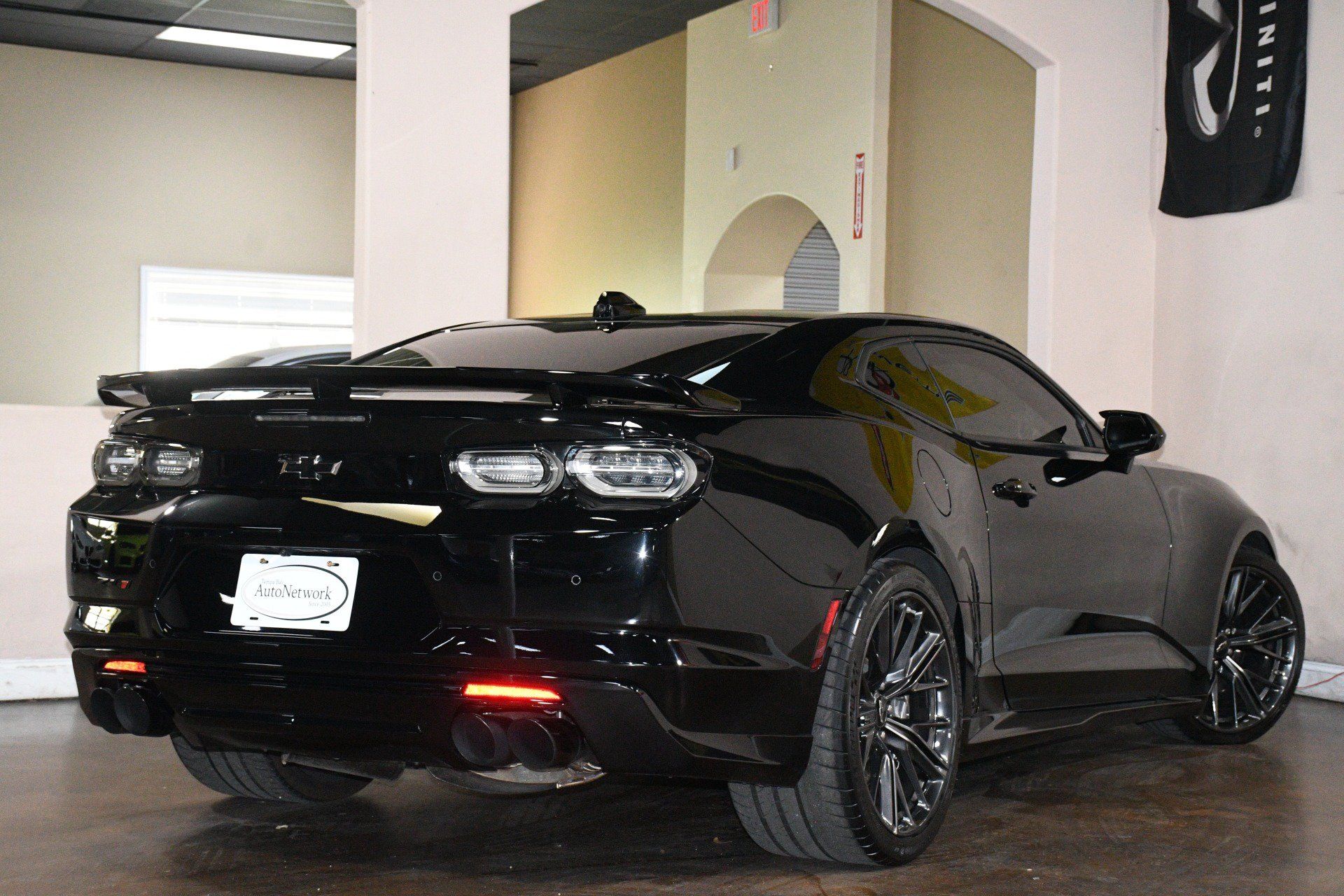 Used 2020 Chevrolet Camaro ZL1 RWD image 5