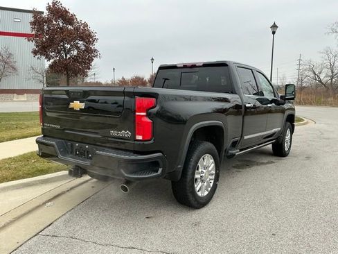 Used 2024 Chevrolet Silverado 2500 High Country w/ High Country Premium Package image 4