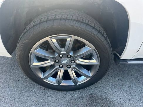 Used 2016 Chevrolet Suburban LTZ AWD/4WD image 17