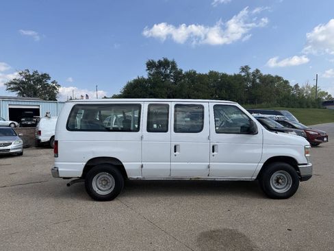 Used 2012 Ford E-350 and Econoline 350 XLT RWD image 7