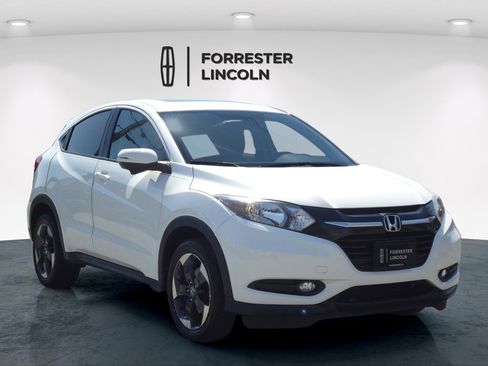 Used 2018 Honda HR-V EX image 1