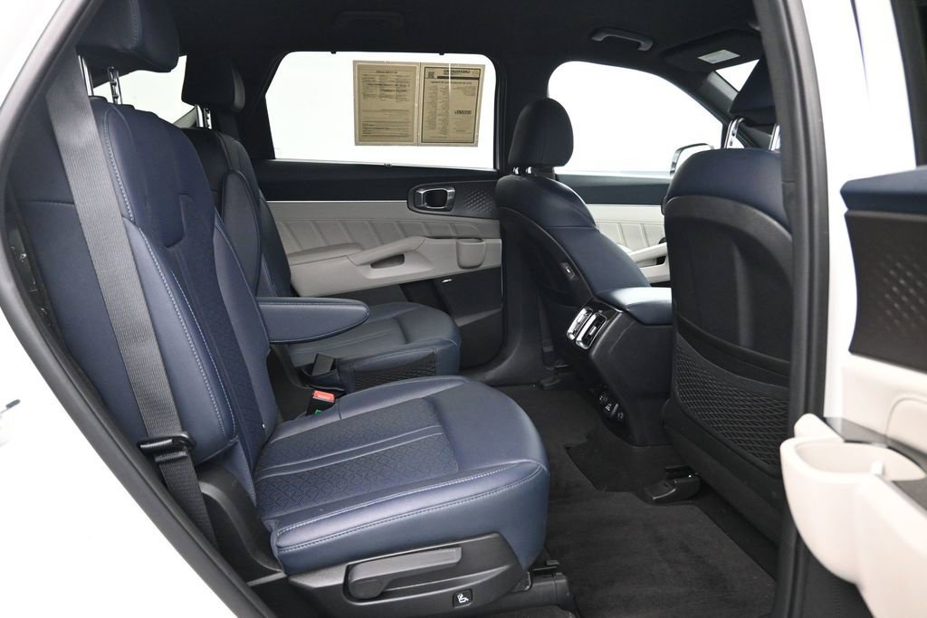 Used 2023 Kia Sorento SX Prestige AWD/4WD image 18