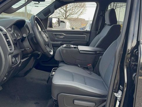 Used 2022 RAM 1500 Big Horn AWD/4WD image 14