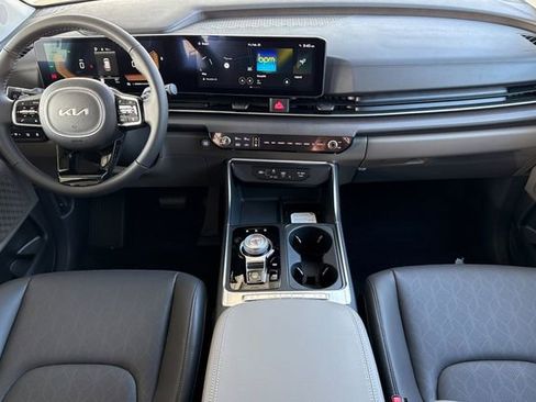 New 2026 Kia Carnival EX image 15