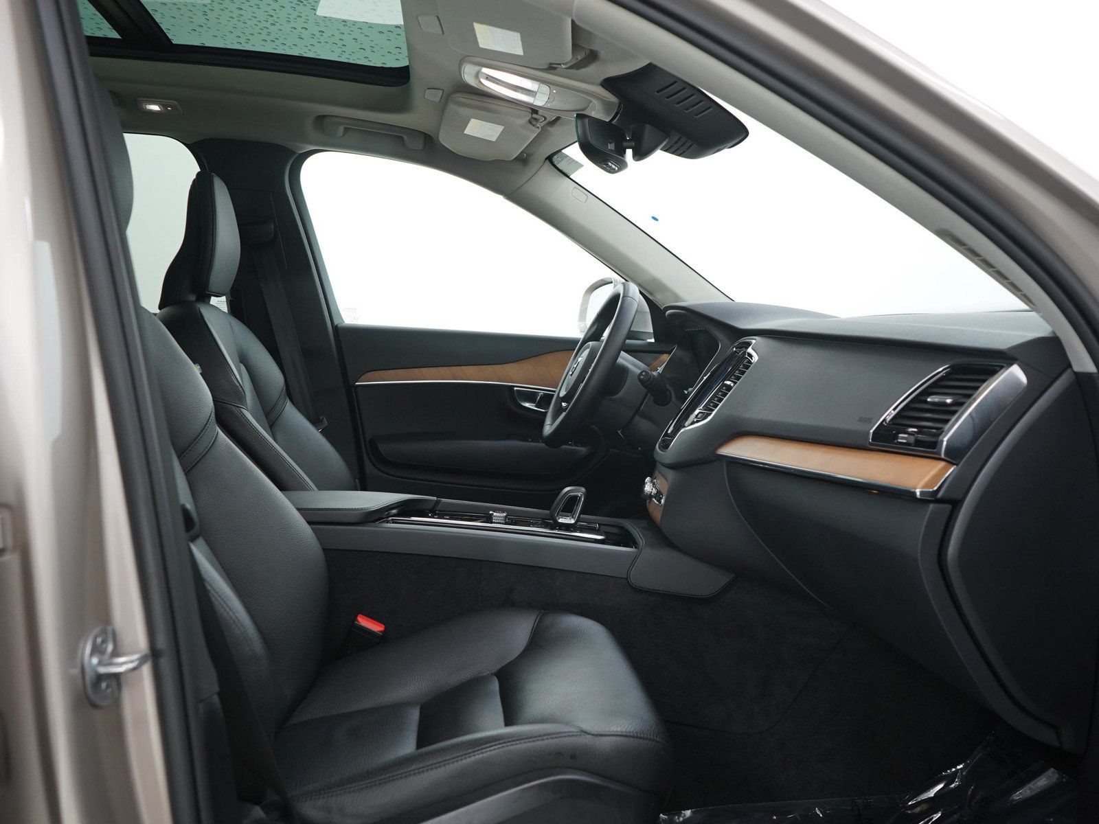 Used 2023 Volvo XC90 B6 Plus AWD/4WD image 13